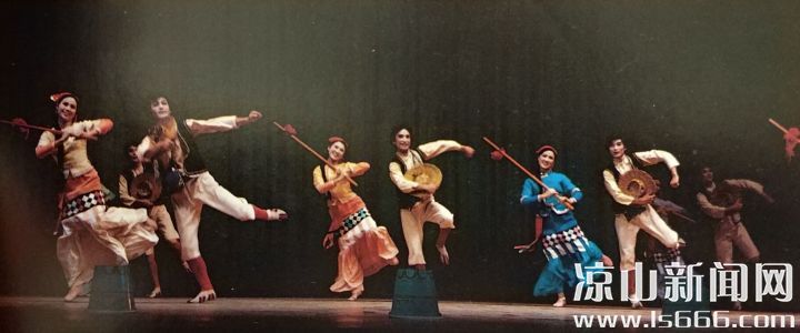 1536913906117248.jpg 1536895697377.jpg