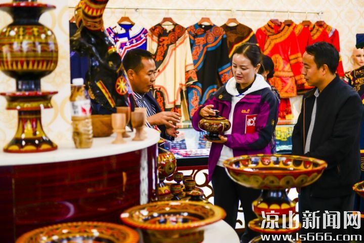 1569659081573340.jpg 2.jpg