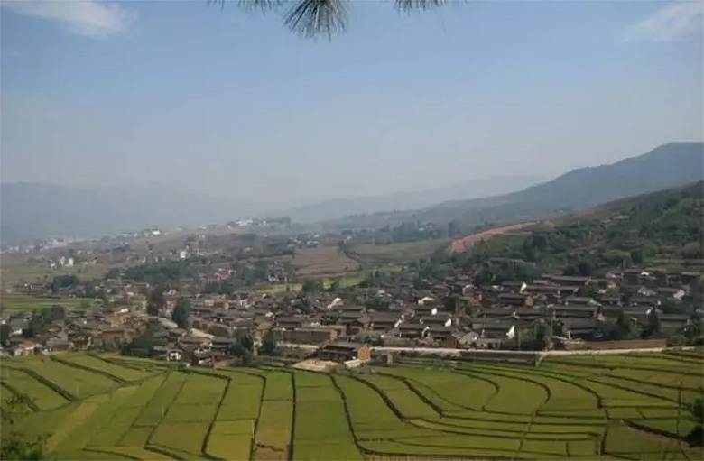 传统密岔彝村 传统密岔彝村