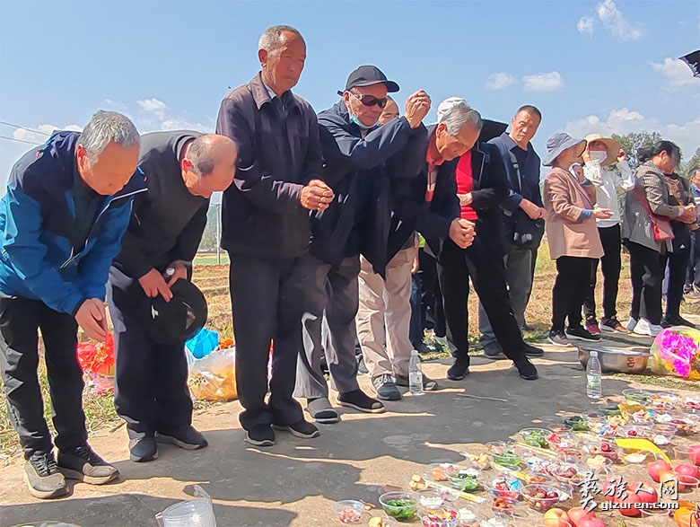 1712152949365360.jpg qingming5.jpg