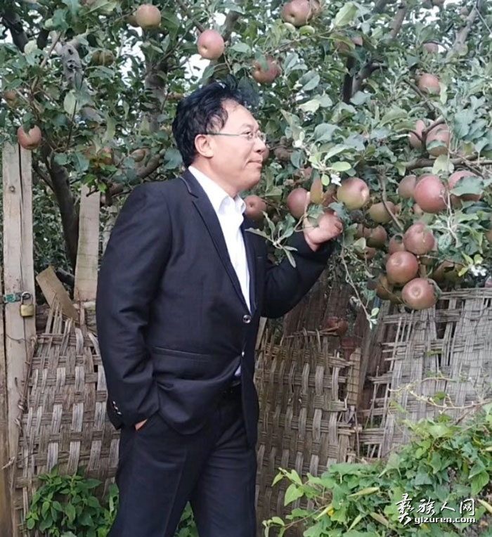 1726582251554611.jpg zuozhe.jpg