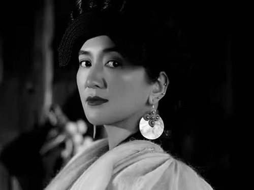 龙红紫罗:拾起欢喜