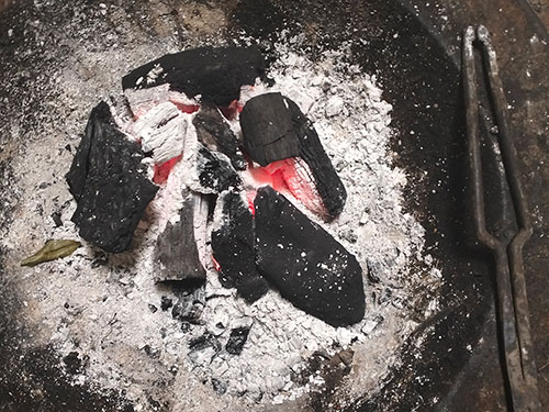 消逝中的坚守:王国清短诗五首