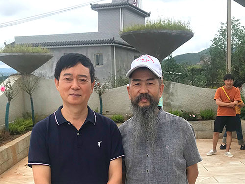 花潮赏花——2013年《云南日报》“花潮”楚雄散文作品评析