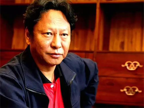 与“诗意大凉山”共融共生:大凉山始终不渝的忠诚抒写者——倮伍拉且诗歌创作述论