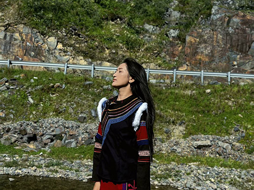 勒俄伍叁|我们隔了一座大凉山(外一首)