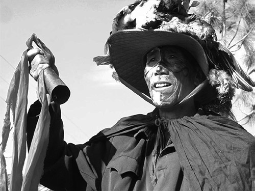 大理祥云县“大毕摩”罗建宣