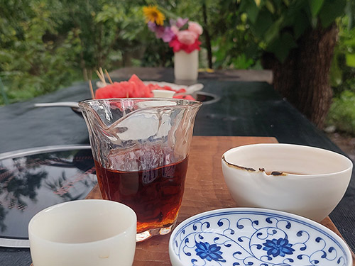 黄发能丨慢下来,窥见生活的褶皱纹理