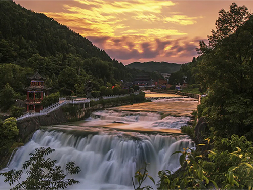 阿凡|月光洒下响水滩