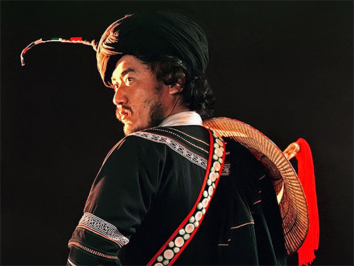 胡德明|彝族男人颂