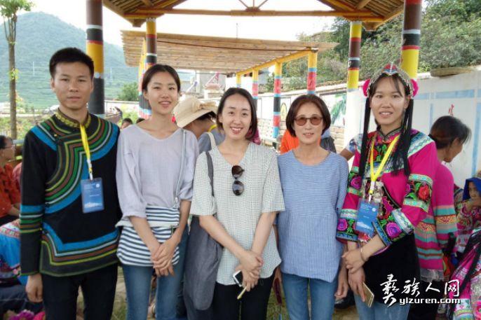 中韩日民间文化交流活动在武定县插甸镇依纳格密岔彝村举行