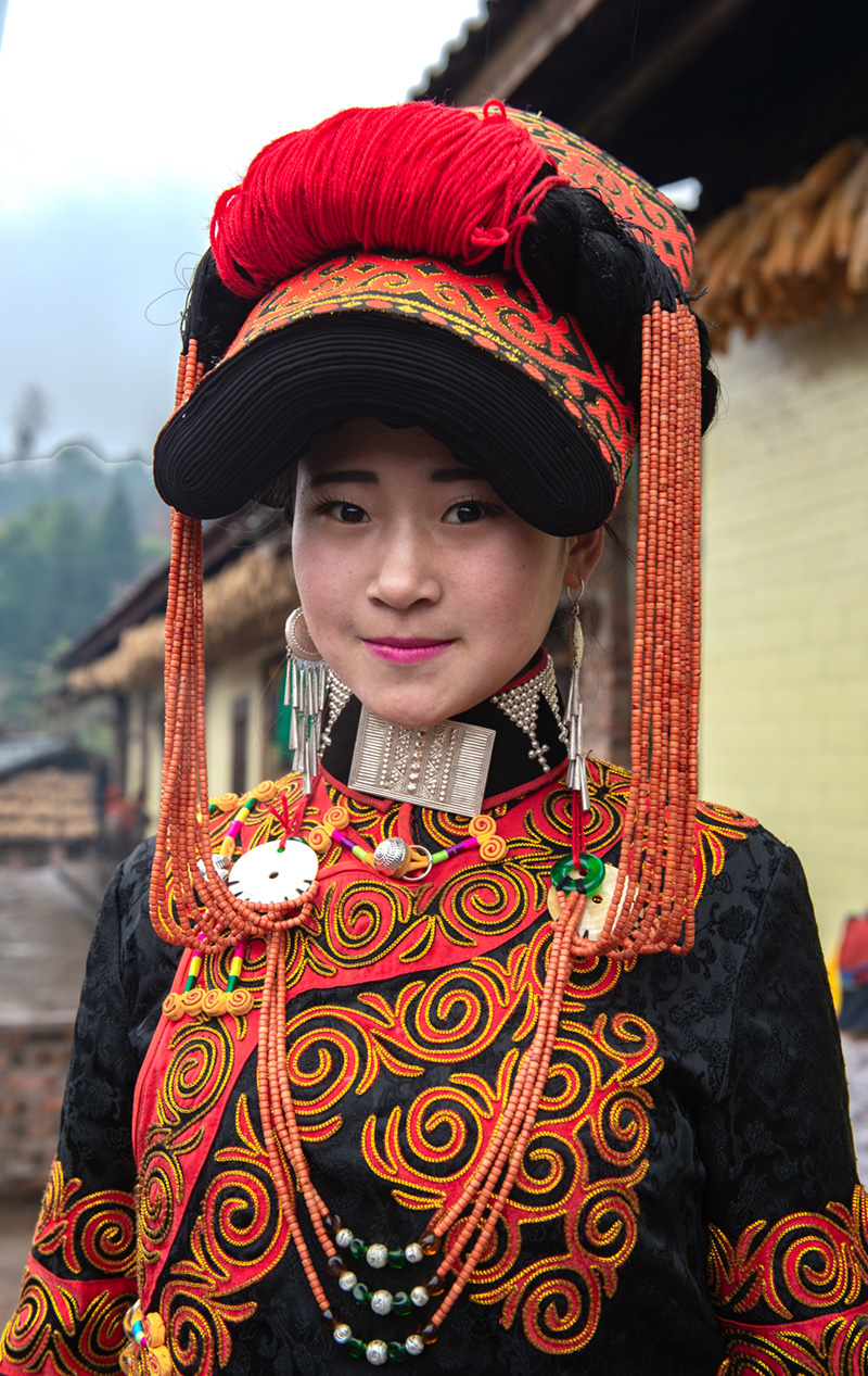 马边三河口彝族妇女服饰