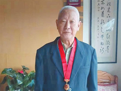 何耀华：彝族社会历史研究的开拓者和领军人物