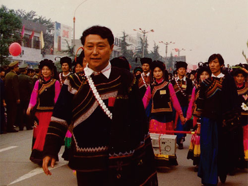 安吉贤：深切缅怀凉山彝族文化的开拓者领头人——巴莫尔哈