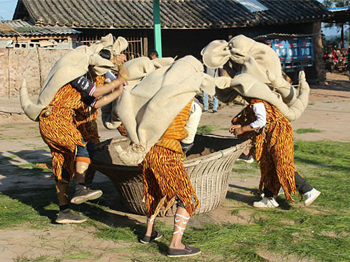 双柏县大庄镇彝族三笙：锣飞虎跃震天响非遗古韵传四方