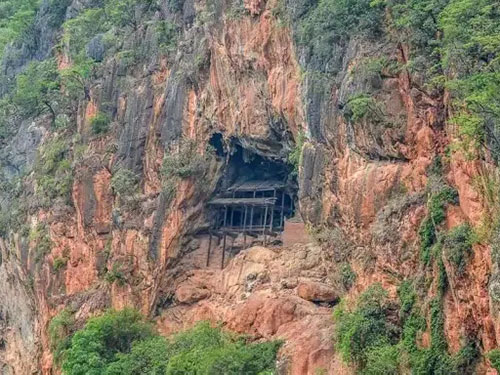 半边寺：滇东南历史文化的独特见证