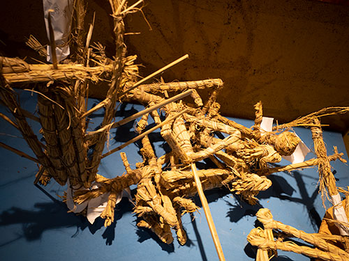 凉山义诺彝族的季节仪式及其节日化之走向——春季反咒·秋季转咒·冬季招魂