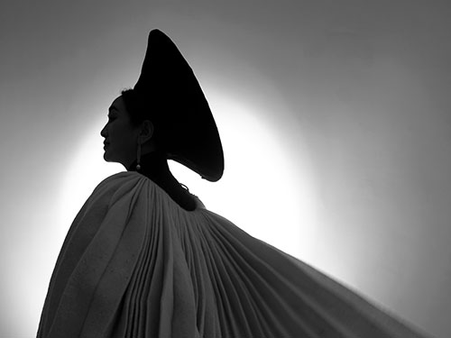 龙红紫罗：小心翼翼的春天（组诗三）