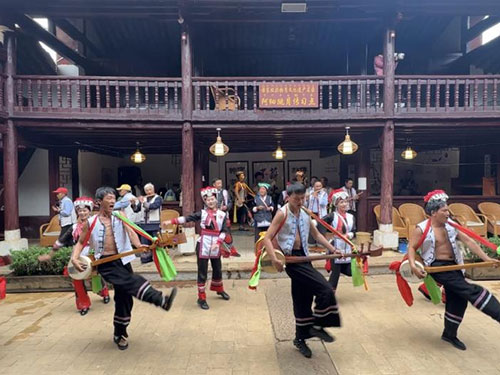 北京舞蹈学院民族民间舞蹈传承基地云南采风调研记：弥勒市彝族阿哲、阿细支系歌舞