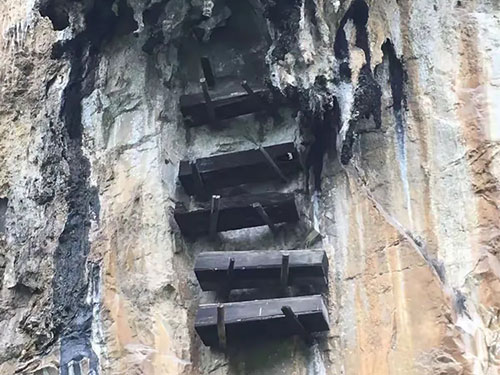 图记｜消失的僰人遗迹：四川兴文和珙县的僰人悬棺