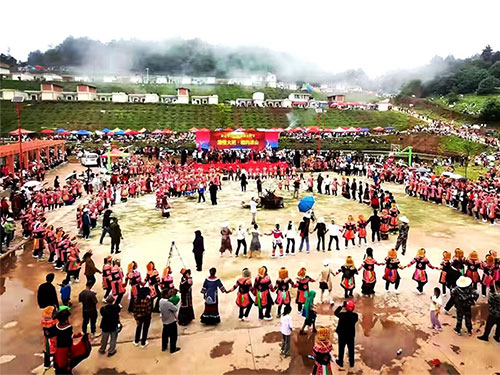 对楚雄元谋凉山乡凉山彝族文化的几点思考——开发民族文化资源，提升民族文化品位