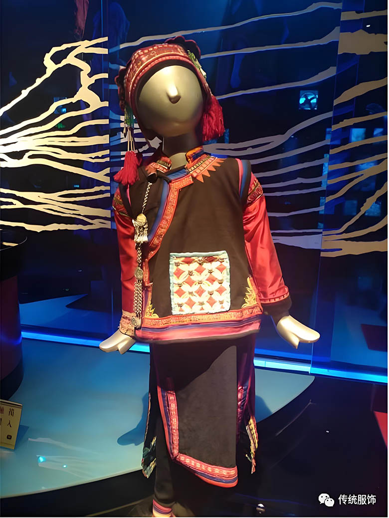 DM_20251013214128_008 (1).jpg