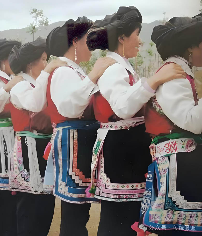 DM_20251016214858_060 (1).jpg