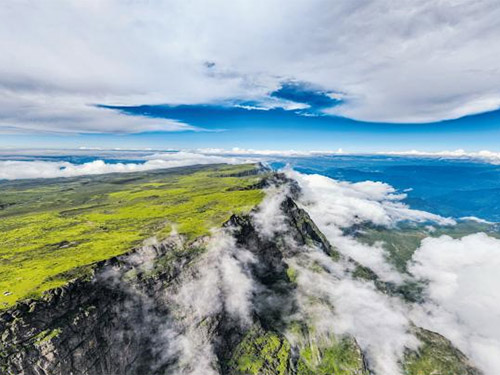 美姑：勇“攀”文旅融合发展“高峰”