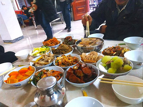 李正洪｜又逢一年入冬季，恰是杀猪饭香时